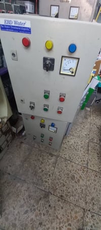 عقيل • كهربائي