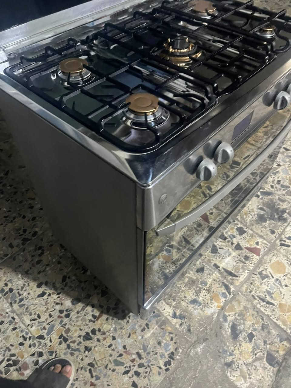 طباخ • جيرمني ايطالي • ٦٠×٩٠