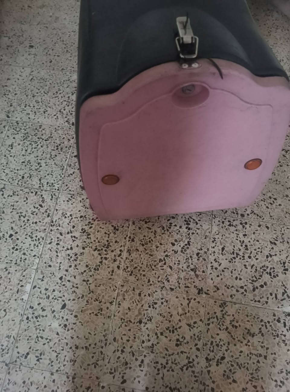 اسلام عليكم صندوك للبيع نوع جبير هوه وتجوه ب30 رقمي ***********
