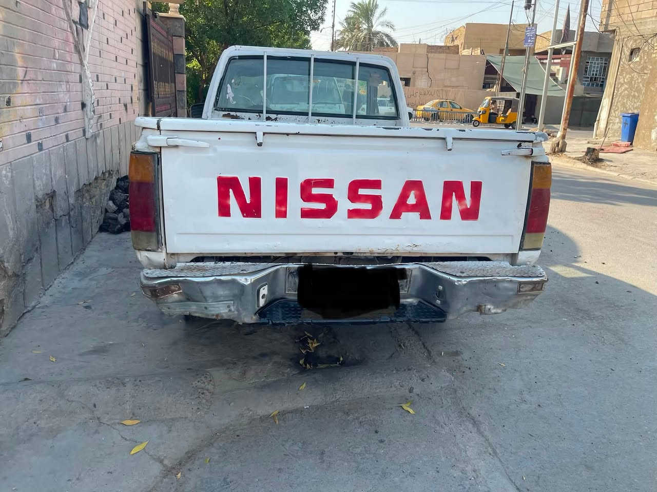 البيع بيكم نيسان 
موديل 1990 كير مكينه مكفول
دواخل نضيفه رقم الانبار تحويل 
شرط مكان بغداد السعر18وبيه 
مجال رقمي***********
