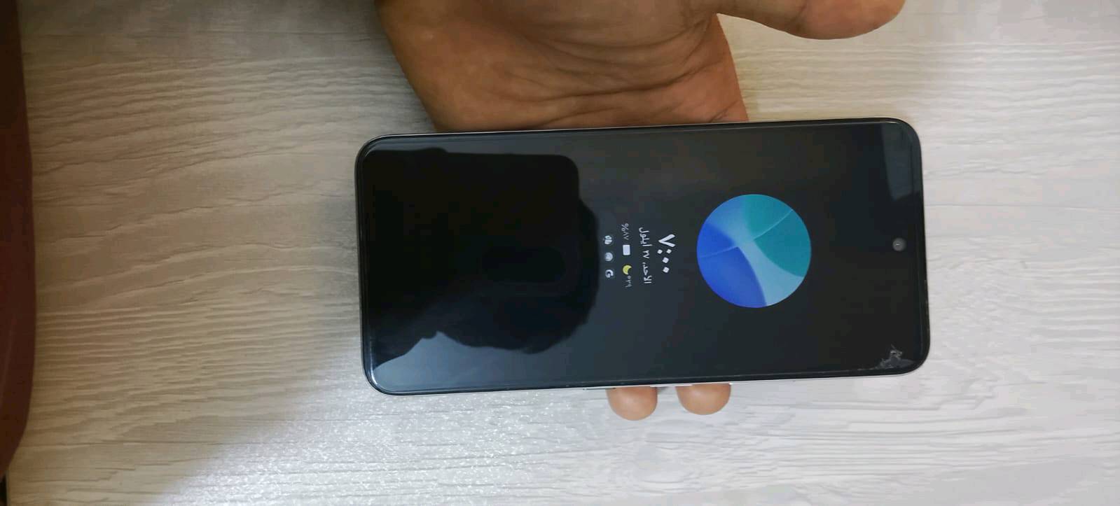 جهاز انفنكس هوت 60 اي infinix hot 60i جهاز نظيف جداً 
ذاكرة 256
العشوائية 8
تصوير 2k 
بي دكمة ثالثة للكاميرا 
بدون ملحقات 
الجهاز مكفول من الكسر والفتح 
الجهاز بحالة ممتازة 
سعر 250 الف دينار مكان بغداد
