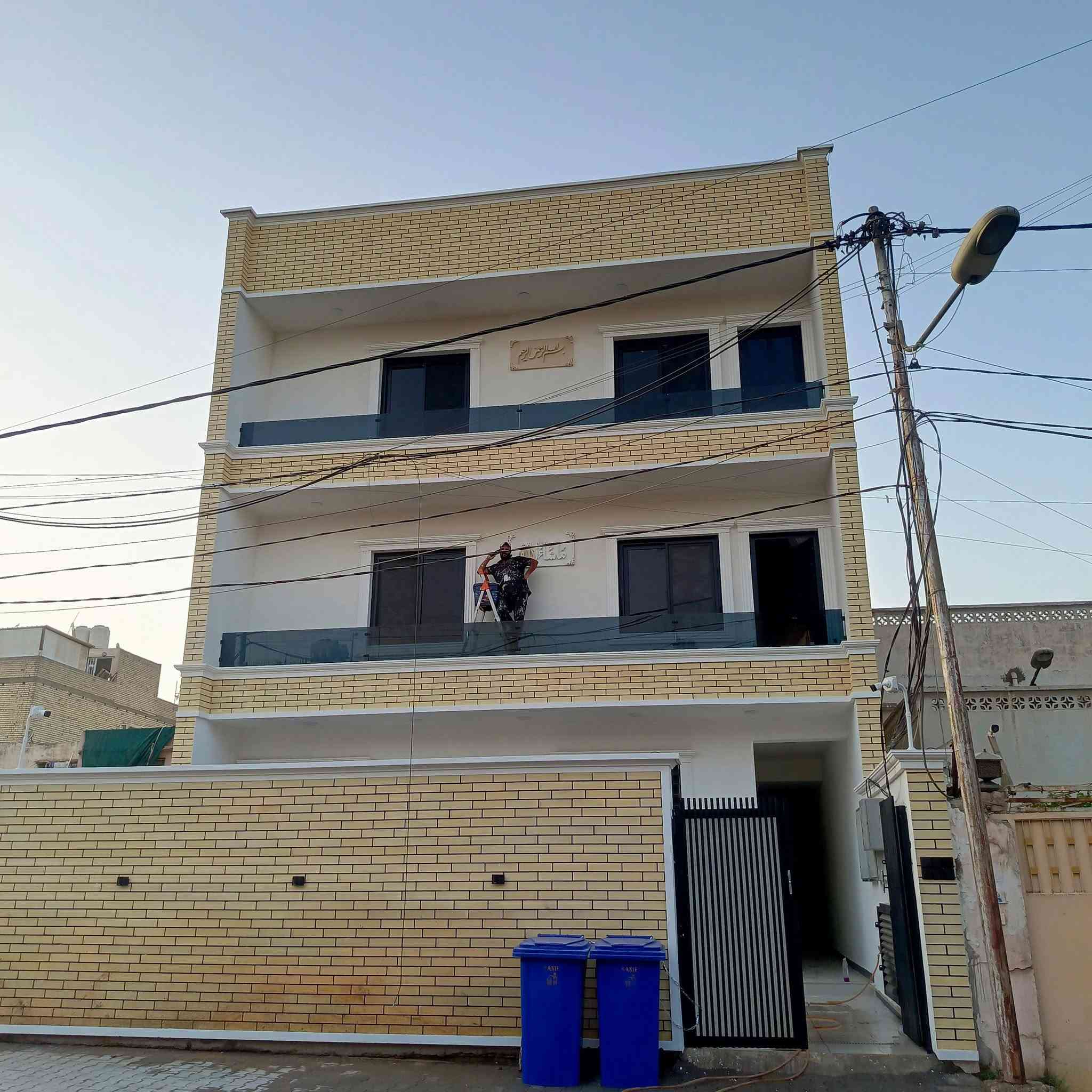 السلام عليكم ايها الاحبه الكرام
كادر مقاولات عامة
كادر صبغ وجبس وسقوف وانارة متكامل وممتاز درجة اولى وشغل نضيف جدا 
صبغ داخلي وخارجي

✅صبغ عادي 

✅صبغ حراري 

✅صبغ بوليش تنعيم

✅مانع رطوبة 

✅صبغ ابواب الخشب

✅ايبوكسي ارضيات

✅ديكورات داخليه

✅جبس بورك

✅سقوف ثانويه 

✅خشب طبيعي 

✅بديل الخشب 

✅بديل الرخام 

✅وجهات منازل

✅فوم تركي  

✅تأسيسات صحيه

بأدارة علي التميمي 
يرجى مراسلة الصفحه او واتساب 

📞 واتساب 📞‏‪***********‬‏
