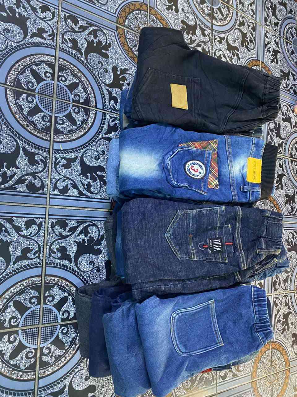 بنطرون أطفال • مبطن فرو • ١-١٠ سنين