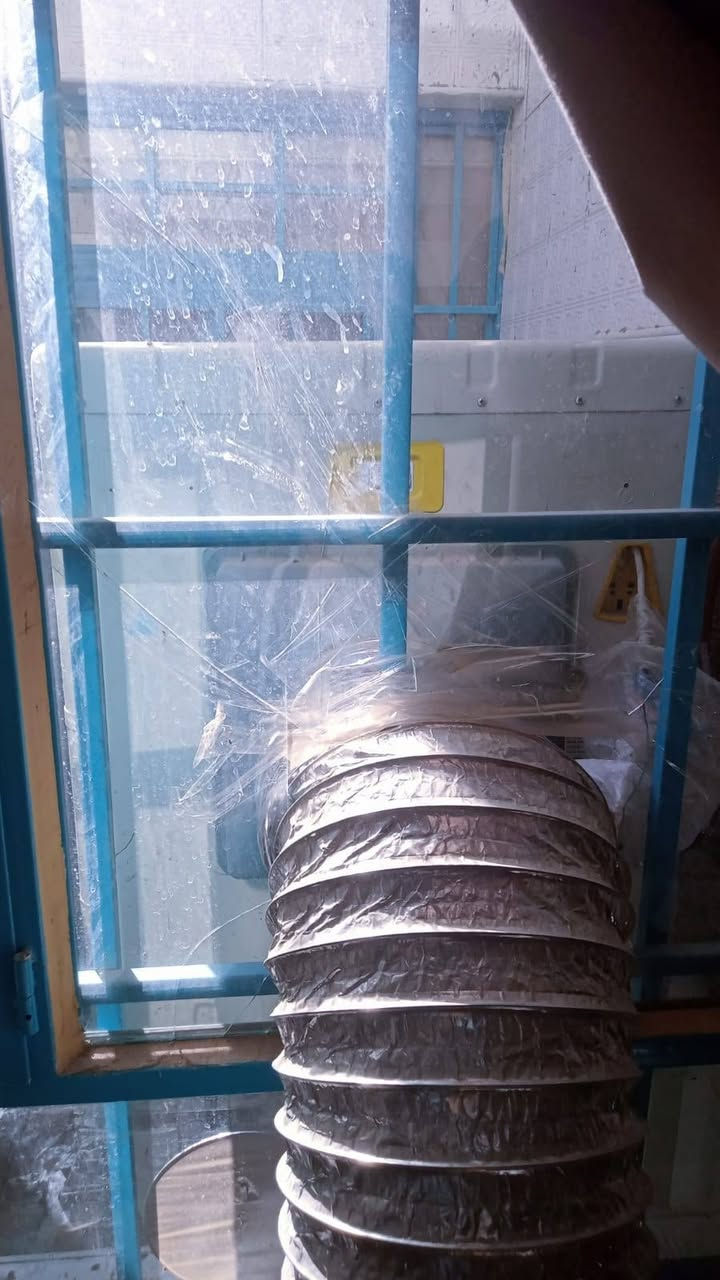 مبردة للبيع نضيفه سعره 190وبيها مجال مكاني بغداد العبيدي
***********
