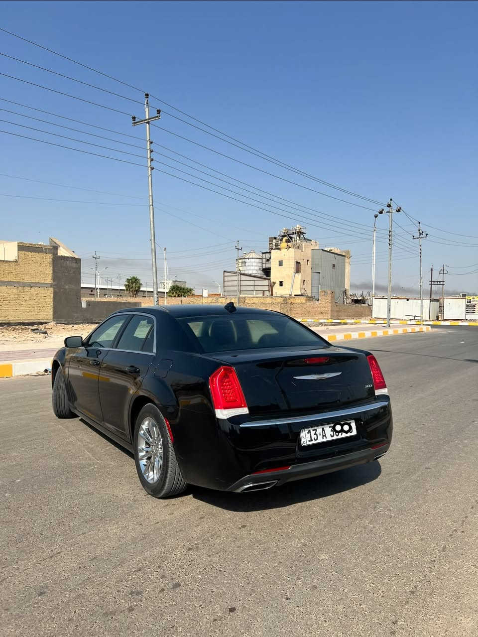 السلام عليكم
كرايسلر اوباما 2015 دخول جديد كتاب ضباط مرقمة وكاملة تحويل ثاني يوم
كفالة عامة 
ويل مكسيكي
مواصفات لمتد
السياره جديدة بمعنى الكلمة
كير ومكينه وحدادية كفالة
مرقم ميسان
تحويل ثاني يوم 
مكانها ناصريه مركز
للاستفسار ***********
