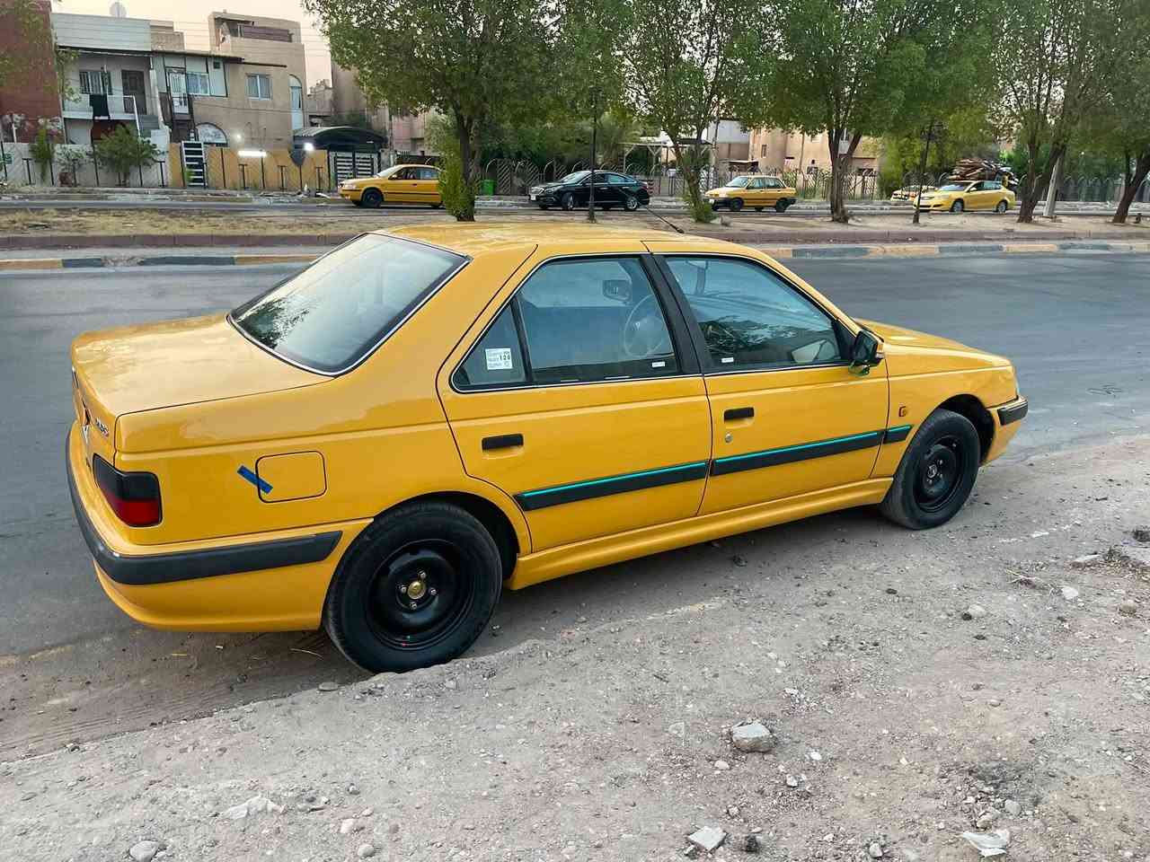 سلام عليكم بيجو بارص موديل 2015 سياره خير من الله رقمها إنكليزي تحويل ثاني يوم سياره اضرب كير وطلع السعر 43 وبيها مجال بسيط العنون بغداد البياع رقم تواصل ***********
