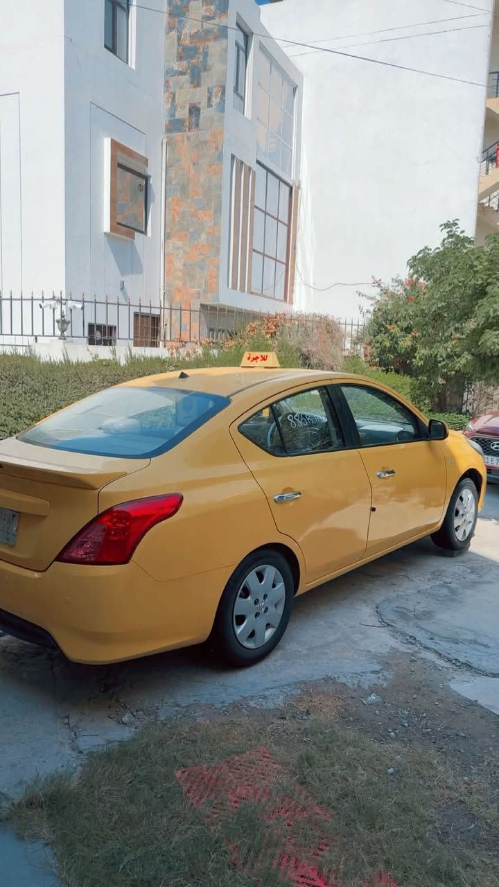 السلام عليكم نيسان سني موديل 2021 سيارة 🚘 ماشية 150 كير محرك تبريد كفالة 
تخم تاير جديد باتري جديد 
دوشمة عام سيارة بسمي تحويل ثاني يوم مكاني بغداد 
***********
بي وتساب
