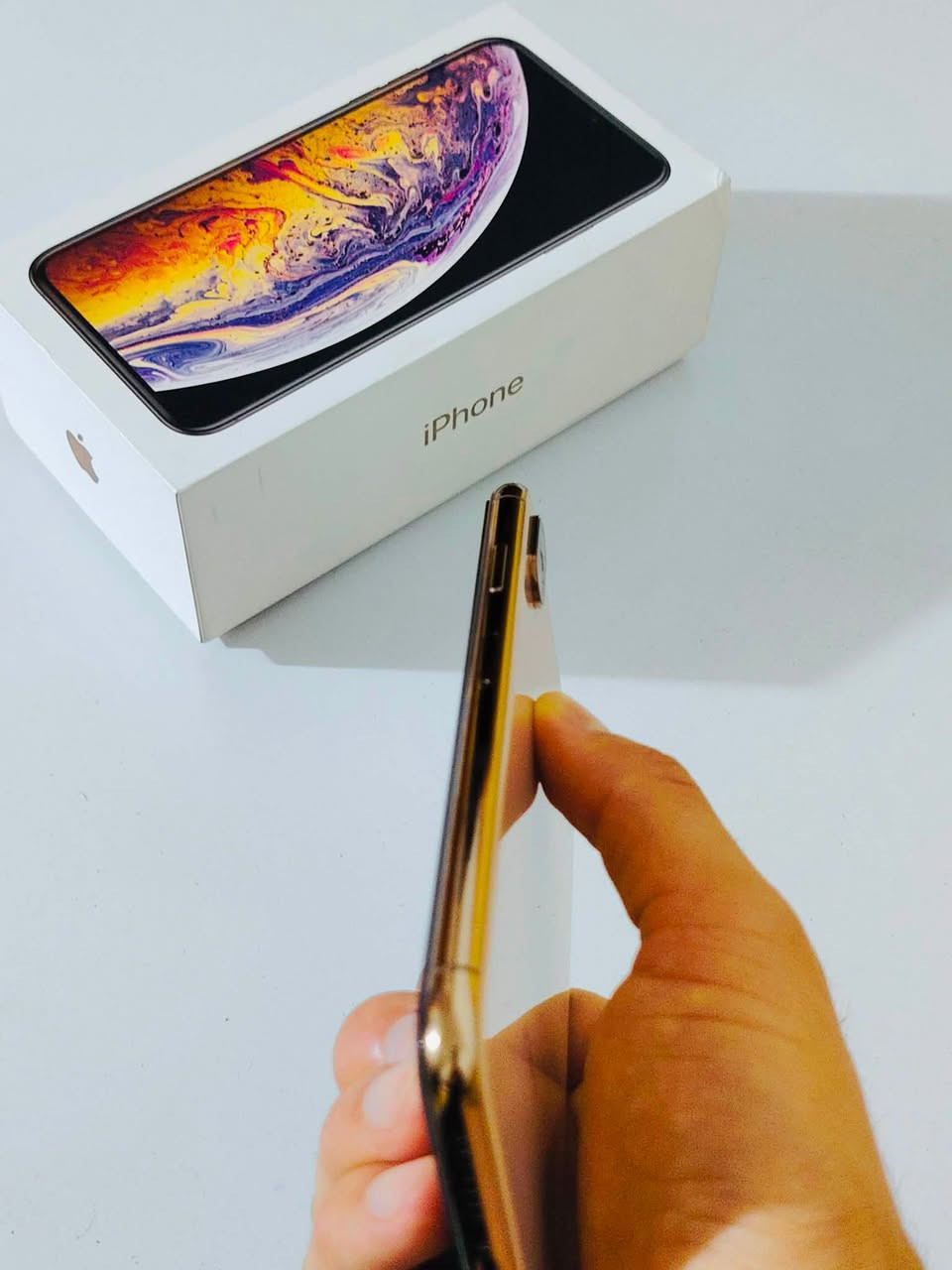 (( سلام عليكم )) iPhone Xs Max ذاكره (𝟐𝟓𝟔 )دبل سيم كارت  Z-AA مكفوول من كلشي ماداخل تصليح ولامبدل بي شي جهاز لمحبين الدبل سيم كارت  بطاريه🔋 (𝟕𝟑)بلاديه / المكان كوفه / رقم الهاتف +واتساب . ***********)) السعر (295)

