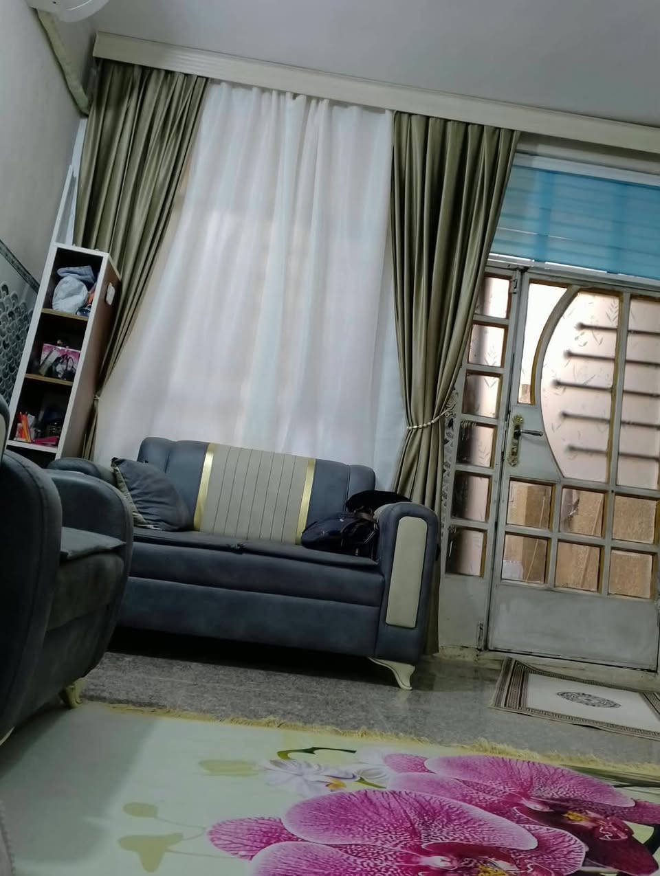 بيت للبيع في الأمين الثانية خلف البانزبن خانة المساحة 60 متر واجهة 4 ونزال 20 الطابق الاول مدخل واستقبال ومطبخ وخدمات الطابق الثاني غرفتين وخدمات البيت نظيف وبناء حديث للمزيد من التفاصيل والاستفسار الاتصال على الرقم +964 770 539 6973
