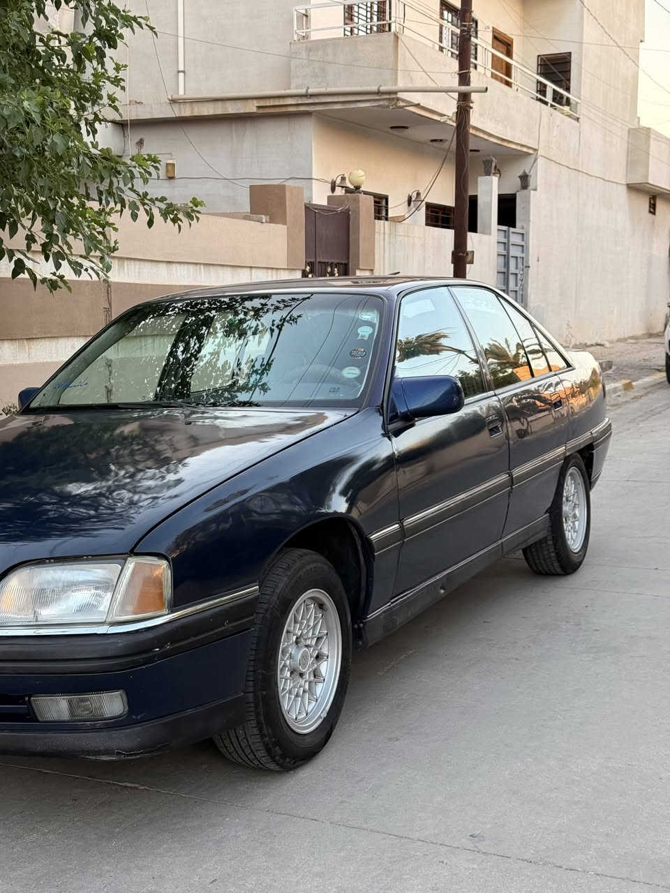 اوميكا • ١٩٩٣ • قطعتين فقط
