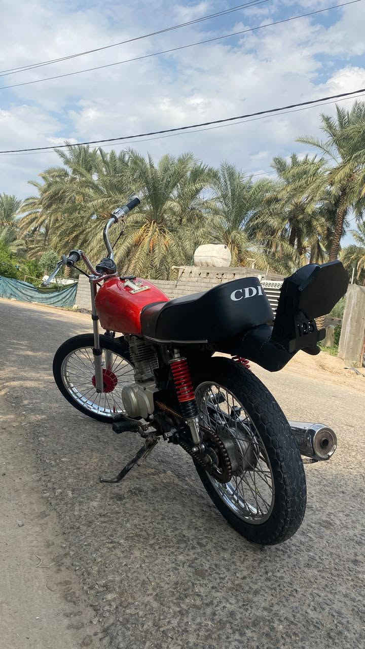 سلام عليكم
دراجه نامه شلامجه موديل 23 اوراق سكنر بدون بليته
 سعر 375 وبيها مجال بسيط 
دراجه مفتوحه مبدل بيها بستم 
وبيها خيط بخار
مكان بابل محاويل 

رقم ***********
