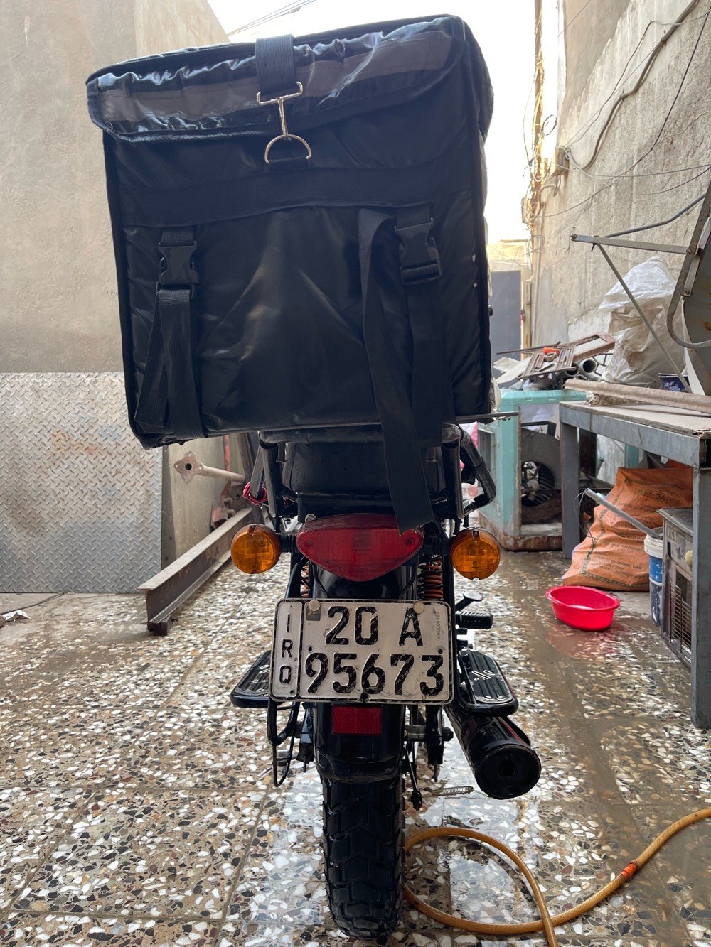 دراجه بوكسر كلاسك موديل ٢٠٢٢ مرقم مشروع وطني ب اسمي مداور ثاني يوم مكينه ناعمه نظيفه ملحومه من الرگبه وبيها ضمان اي شي يصير بيها ترجع عليه رايدها ١٨٠٠٠٠٠ وبيها مجال حك الجيه رقمي ***********