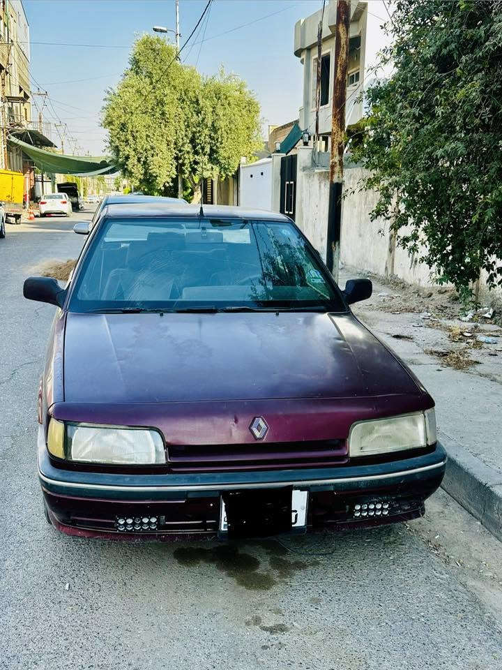 للبيع رينو موديل 1991 بدون صبغ رقم جديد مسطره سنويه جديده محرك صرف ونفخ كير شرط الكهربائيات شغاله السعر 16 بيها مجال التواصل على
***********
