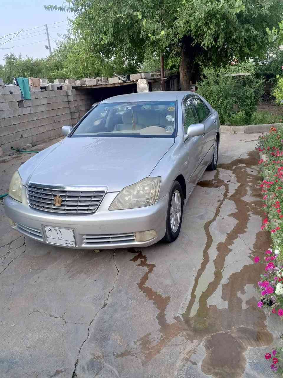 بۆ فرۆشتن: شۆفرلێت شاهانە مۆدێل 2007 (- مەواسەفات تایبەت)

سەیارەیەکی زۆر خاوێن و بێ مەسرەف، تەنها بۆ فرۆشتنە و هی ماڵە.

📍 شوێن: عەربەت 

مەواسەفات و تایبەتمەندییەکان:

جۆری سەیارە: شاهانە (کۆد کراوە ).

مۆدێل: 2007.

مەکینە و گێڕ: مەکینە بچووک، گێڕ گەورە (180)، بێ کێشە و بێ دووکەڵ.

سیستمی بەسمە: 5 بەسمە.

دووگمە: 3 دووگمە.

ناوەوە: ناو بۆر.

جامەکان: جامی هەڵگیراوە.

تەبرید: سارد و گەرم بە شەرت و مەزبووت.

برێک: زۆر مەزبووت و بێ کێشە.

دۆخی بەدەنه و بۆیاخ:

بۆیاخ: تەنها شوێنی مووس مووسەکانی بۆیاغە.

لێدراوی: دەرگای سایەق یەک تۆز لێدراوی هەیە (بێ ناوگرتن، ناوەوەی نەگرتووە).

کۆد: کۆدی بۆ کراوە.

تێبینی: هەموو مەسرەفێکی لێ کراوە، ڕۆنی گێڕ و مەکینەی تازە گۆڕدراوە و هیچ کێشەیەکی نییە، ئامادەیە بۆ لێخوڕیین

نرخ: 60 وەرەقە (6000$) و معامەلەیەکی کەمی تێدایە.

بۆ پەیوەندی و زانیاری زیاتر:
📞 ***********
