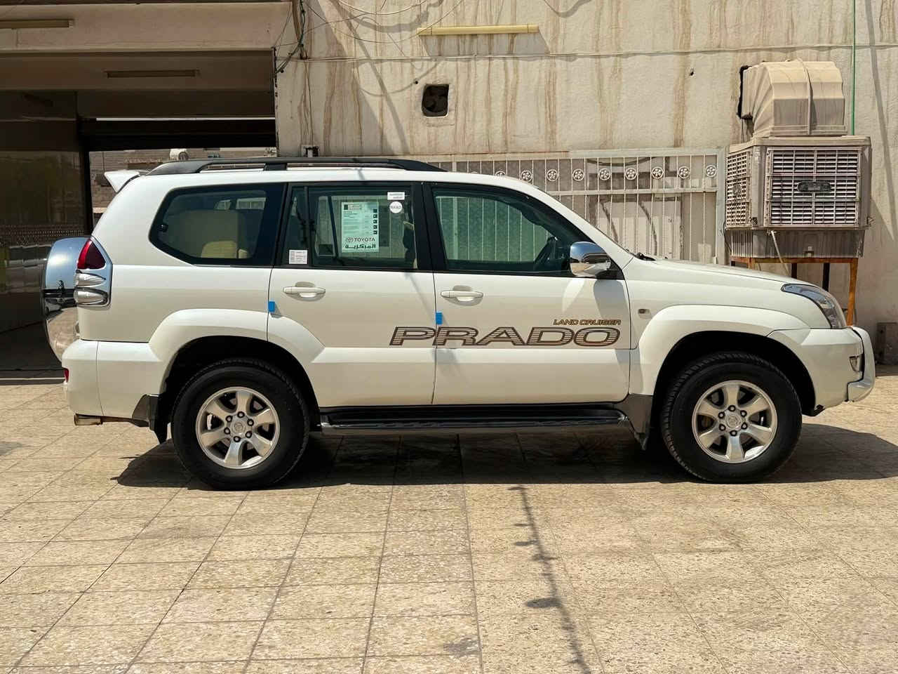 السلام عليكم برادو VX كويتي 2009 سعرها 160 ورقة رقم بغداد بسمي فول مواصفات 6 سلندر بيه صبغ جاملغات امامي معه ركن البنيد بدون دواخل سيارة جديدة و جاهزة محرك كير مكفولات صدر امامي خلفي جديد تخم تاير جديد للاستفسار *********** السعر 160 ورقة مكان بغداد بيع فقط

