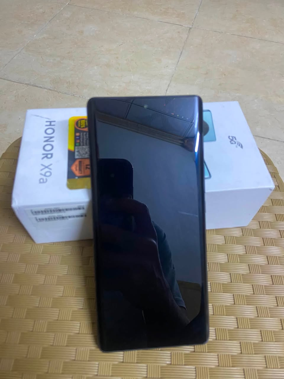 تلفون هونر X9a نظيف مابي شي ذاكرة 256 مامتعوب الكرتونة موجودة سعرة 225 وبي مجال العنوان بعقوبة باب الدرب للأستفسار ***********
