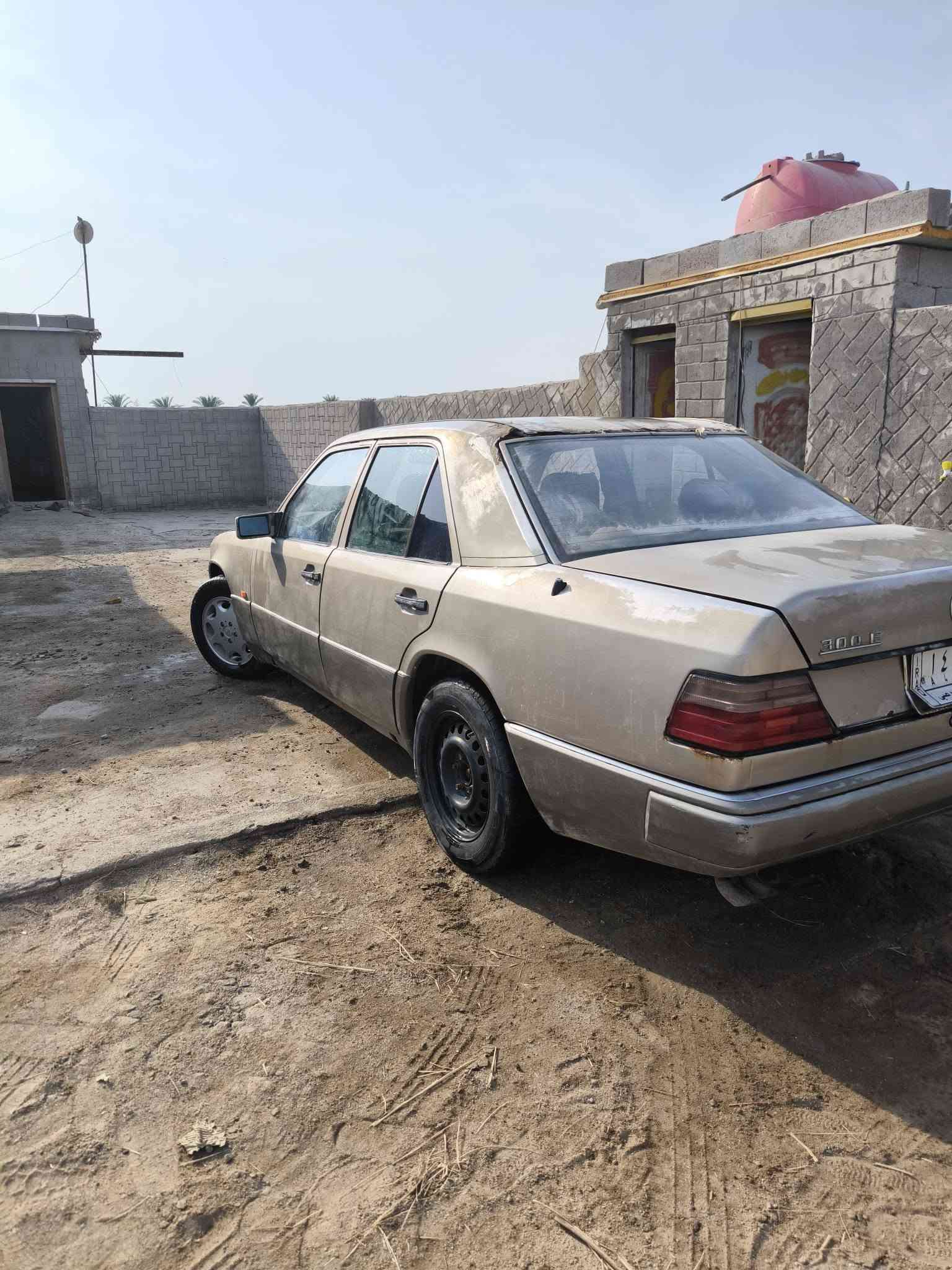 مرسيدس • ٢٥٠٠ • موديل ٩٢