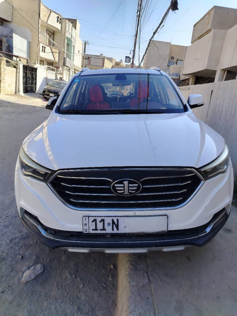 السلام عليكم
سيارة فاو x40 2018 للبيع السيارة ماشية 30 الف السيارة مكفولة من الصبغ بيها فقط هي الطخة كما موضح بالصور بالباب الخلفي السيارة السيارة محركها 1600 السيارة متابعتها و ادامتها كلها بالشركة رقمها بغداد و بأسمي مكانها الغزالية السعر 91 و بيها مجال الاتصال على الرقم *********** و بيه واتساب
