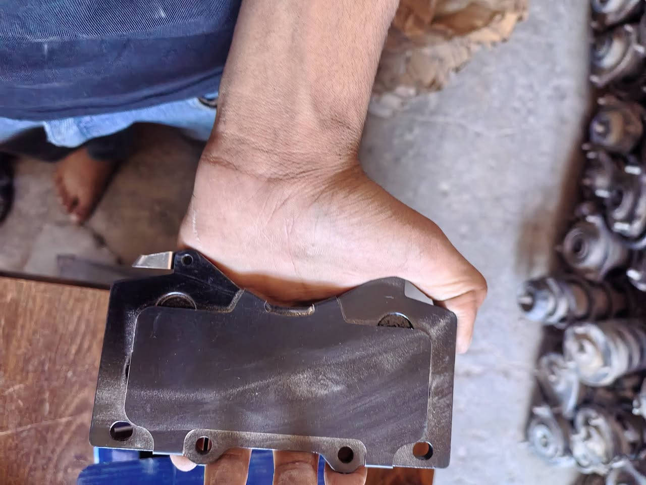 توفرت غراض لاندكروز اصلي شركه دسكات نوعيه درجه اولى واصلي ودبلات اصلي شركه وطوب اصلي شركه 
اياد ابو مصطفى الصالحي توفرت و بكميه قليله للستفسار الاتصال على الرقم *********** اسعار مناسبه وتنافسيه واصليه 🔥🔥 عنوان رزاق لفيتر مجمع الشاكرين الادوات الاحتياطيه حي الصناعي الدوانيه البلوك الثالث
