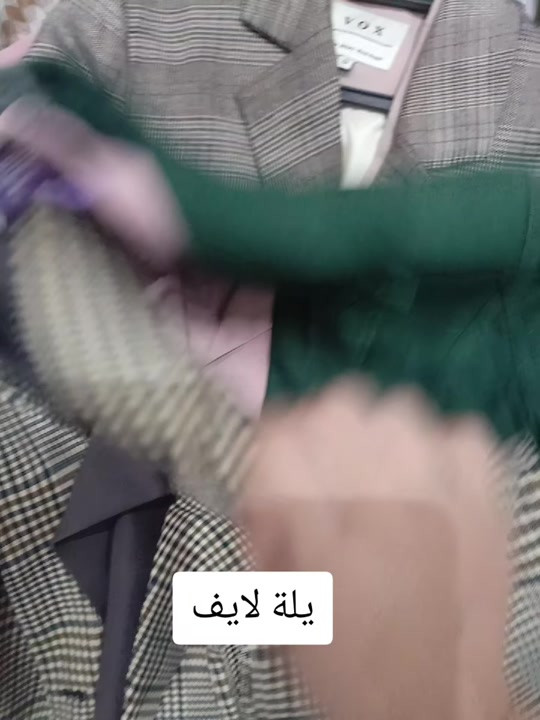 

نص مكتوب في الصور:
- يلا لايف