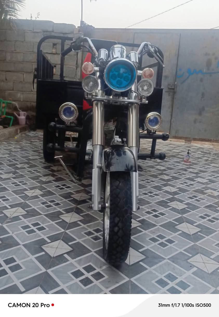 سلام عليكم للبيع موديل 19اوراق سعر1700وبيهة مجال مكانهة المجد ابو شريش***********
