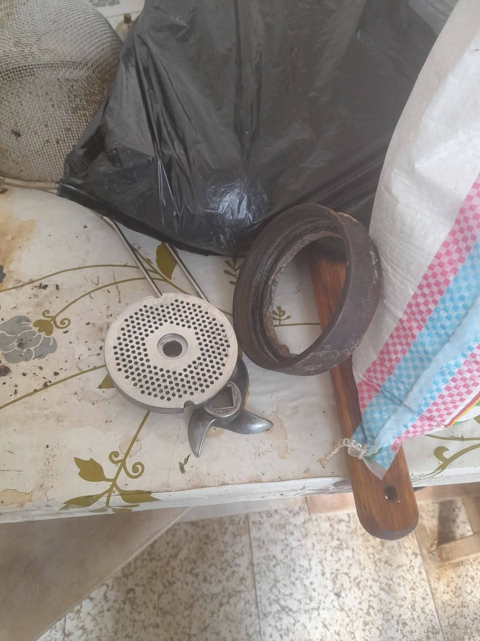 غراض كافتريا • كامل • استعمال شهر