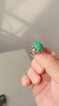 جبتلكم قطعه نادره فيروز   بخطوط شبكه العنكبوت  القطعه ايرانيه  عيار 92...