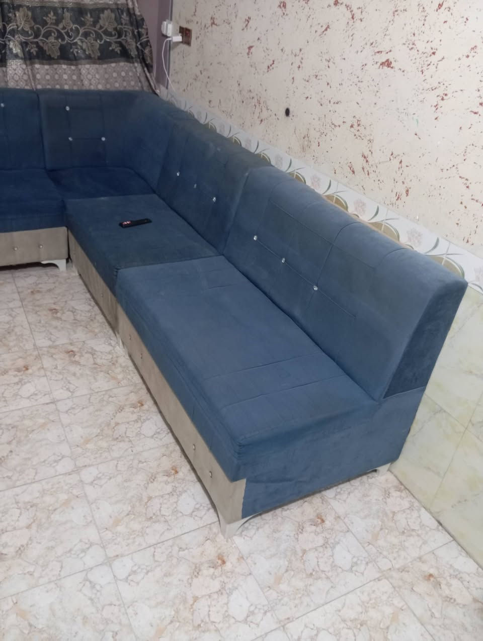 نص تخم للبيع السعر100 ست نفرات مكاني نجف شارع جامعه الكفيل لاستفسار انتصل***********
