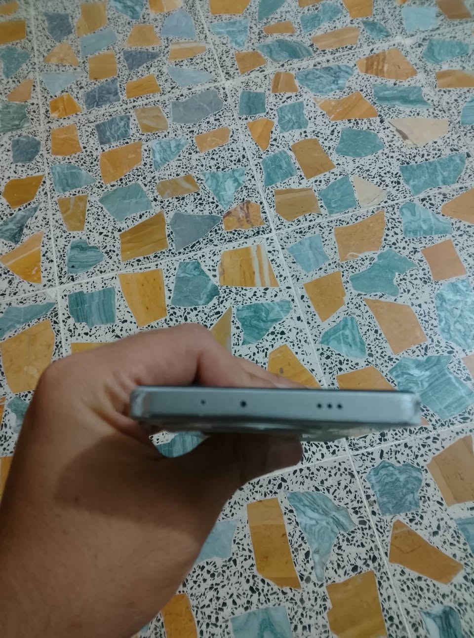 سلام عليكم تكنو كامون 30 .5G للبيع ب250 مكاني تكريت القادسيه لتواصل خاص او الرقم
***********
