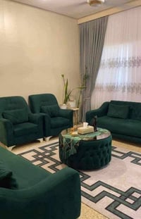 عندي اثاث للبيع بسعر مناسب 07737173574  نص مكتوب في الصور: - @de_19na ...