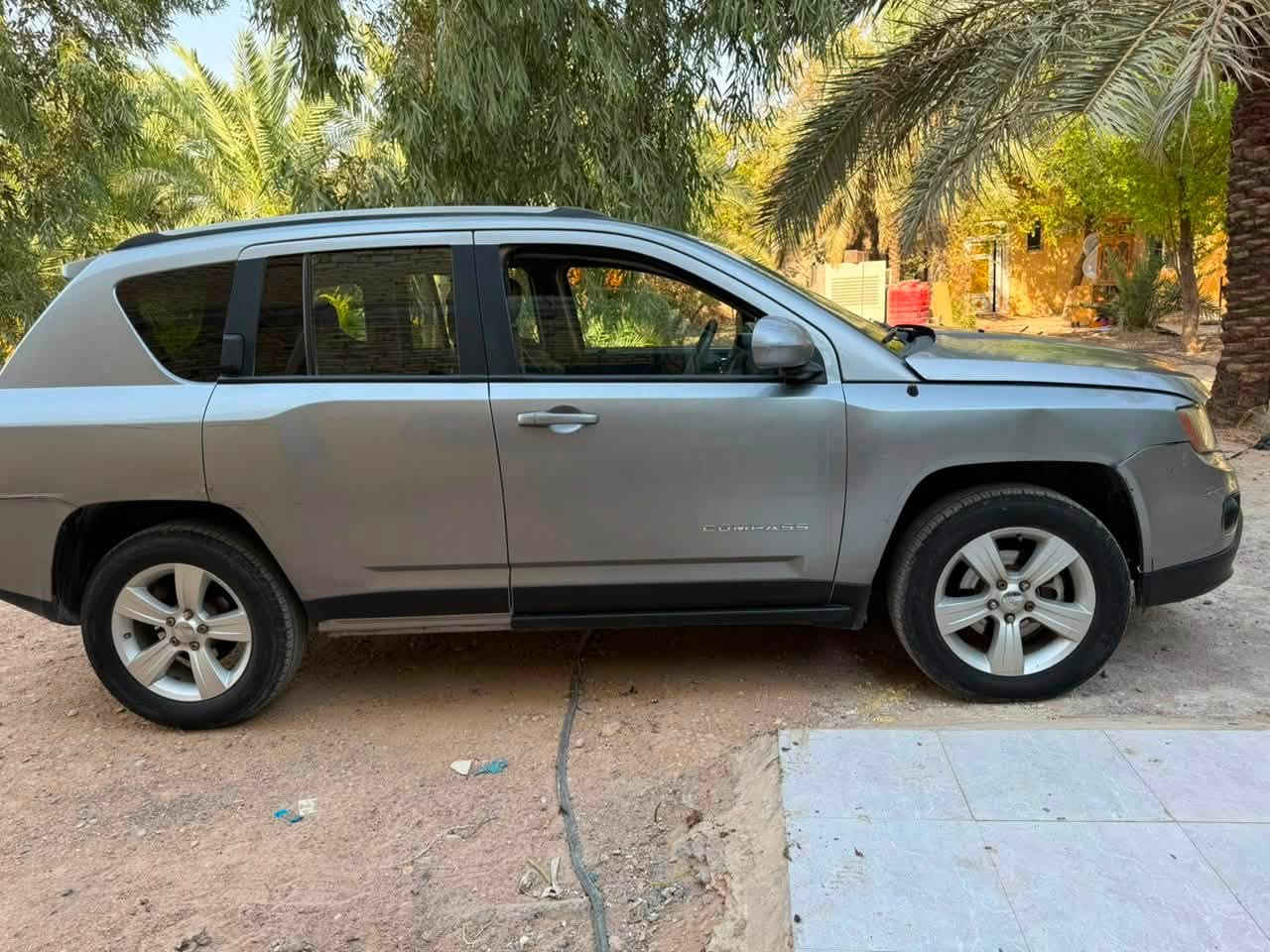 جيب كومباس ٢٠١٦ لون رمادي للبيع
السعر 98 ورقة وبيها مجال 
مكاني ناصرية 
للتواصل ***********
