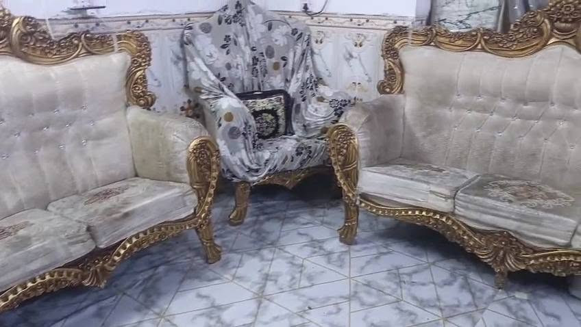 السلام عليكم تخم ملكي زان 10 مقاعد اي ضرر مابي جيد قبل 6 اشهر اخذتة بمليون بس شوي بي وصخ من شيلة يرادلة غسل بس سعر 500 الف مكان بغدا الشعلة

 ***********
