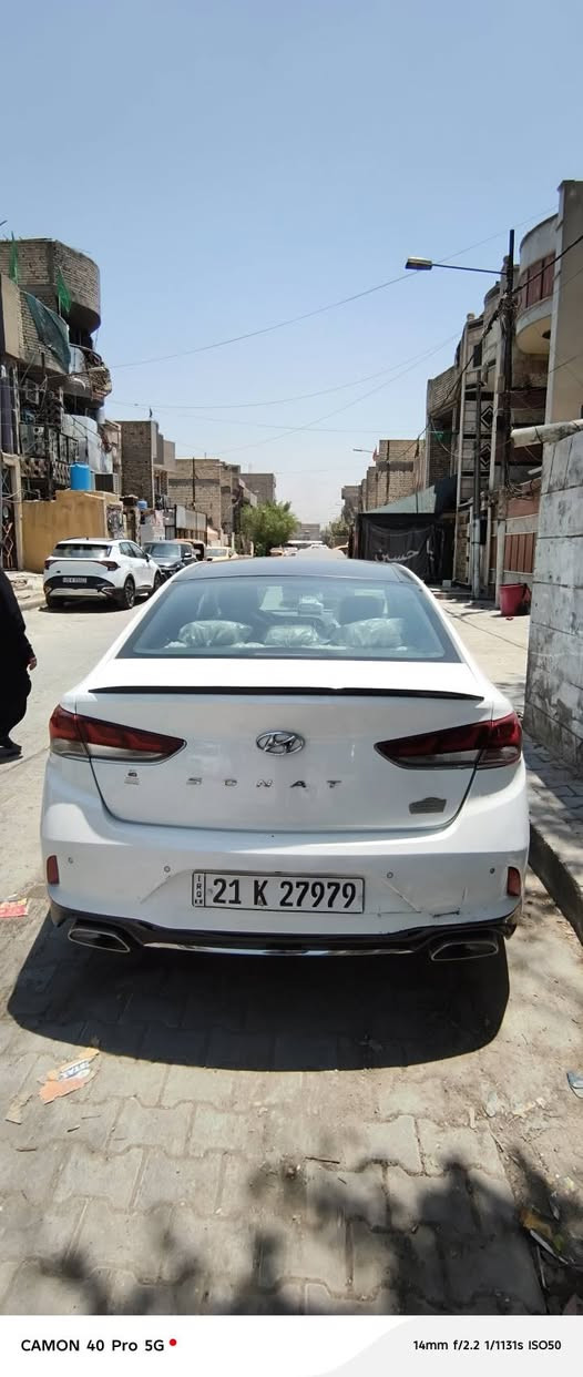 سوناتا 2019خليجي 
محرك 2400
كلين تايتل بيها فقط شخط ع كد شبر باب السايق تكحيل
بصمه بانوراما شاشه داخل لونين
تبريد خلفي مكفوله كفاله عامه گير محرك تبريد تدفئه 
السياره حلوه وجاهزه من كلشي
السعر 17.600$
***********
