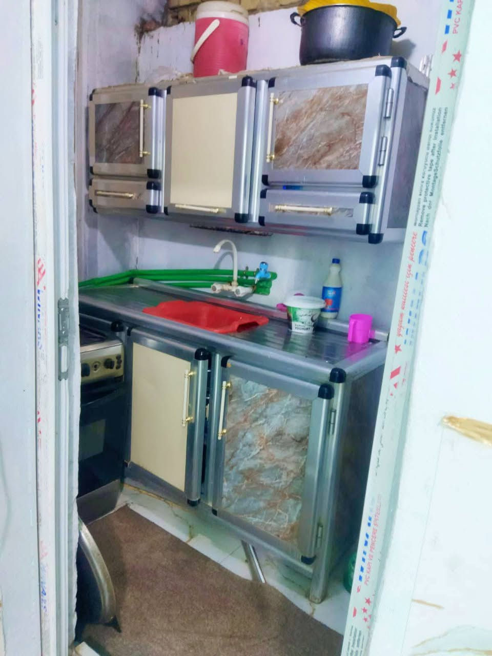 يا الله بيت للبيع 120م 🏠
2غرف نوم🛌 
طابو زراعي سند 25📋  
بي قرار محكمة 
سعر 30مليون بس 💲💵 معه مجال
 
بناء بلوك صب كونكريت 
  البيت يحتوي على 
2غرف نوم 🛌
صاله 
مطبخ 👨‍🍳
ستقبال 
صحيات داخل او خارج 

خدمات كامله
 مدرسه اهليه او حكوميه 🏙

🧭العنوان نجف الاشرف مقابل قرية الغدير الاولى شارع الصب عمود 270

☎️
*********** واتساب موجود
