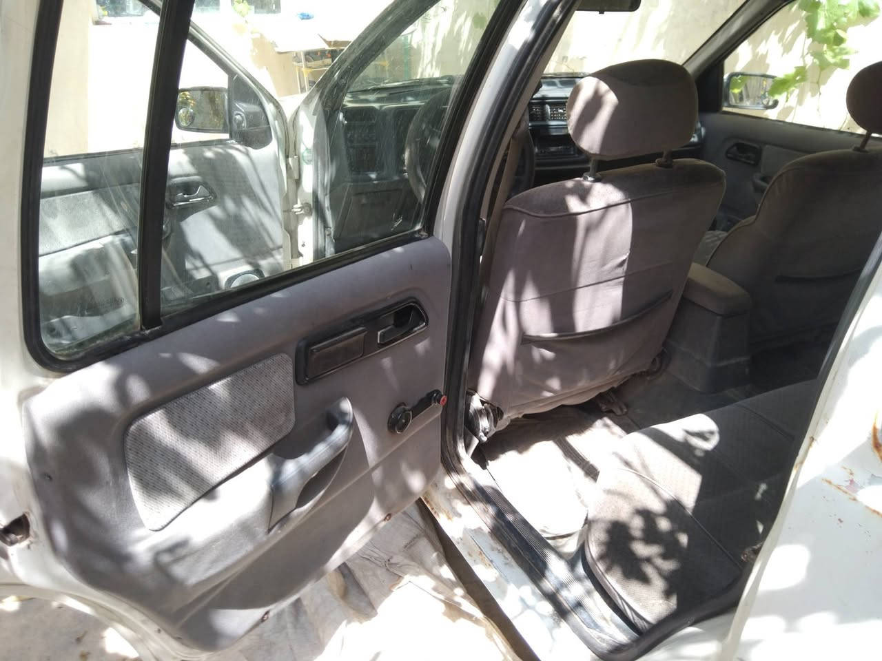 فورد للبيع رقم نينوى أخضر شرط تحويل وبي تبريد بس يردلو غاز سعر ١٣ استفسار اتصال عل رقم***********
***********
