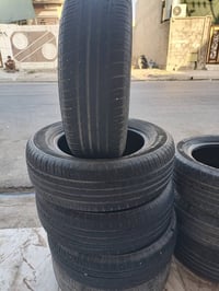 طقم تايرات • 195/65/15 • حي القدس