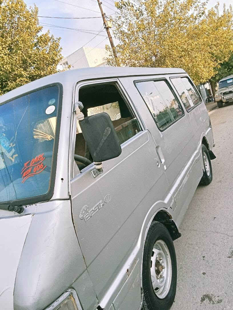 ١١ نفري • نظيف • دخان