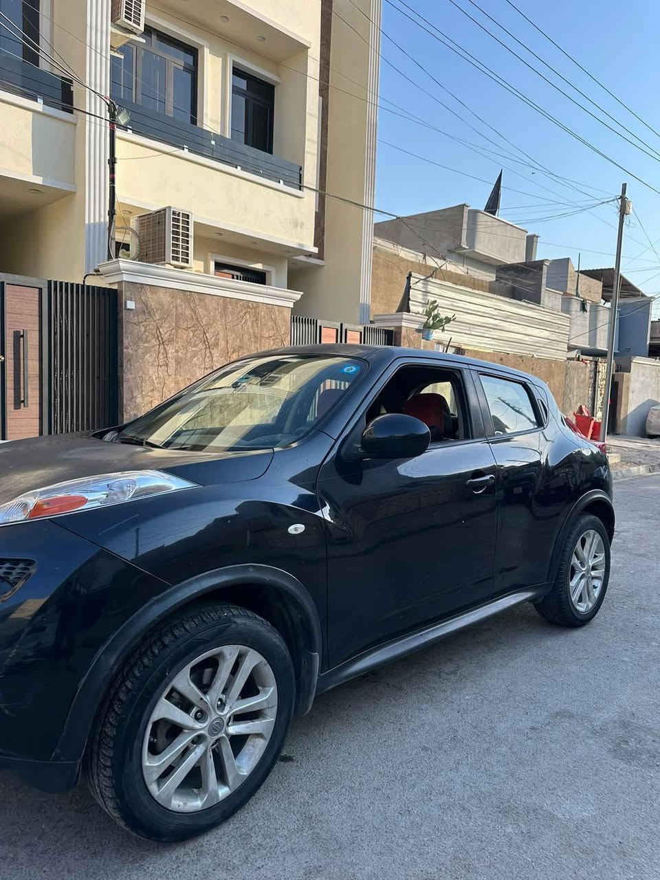 نيسان جوك مديل ٢٠١٢
السيارة SL فووول مواصفات
1.6 سوبر يعني طياارة
بصمة فتحة حساسات خلفية تدفئة بالكشنات شاشة ابل كاربلي تحكم بالستيرن غرفتها حلوة السيارة كير جديد والمكينة خير من الله تبريد ثلج تايرات جدد مابيها نقص السيارة ومصروف عليها ناقصها فقط بوليش الحادث مالتها جاملغ وبنيد وبيها طخة بسيطة بالباب مامسويها 
السعر : 69 قفل 
العنوان : بغداد/الدورة
*********** 
***********
