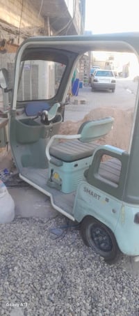 من رخصة الادمن  دراجة شحن ثلاثية  للبيع نقصه فقط بطاريات  وسكليتر    و...
