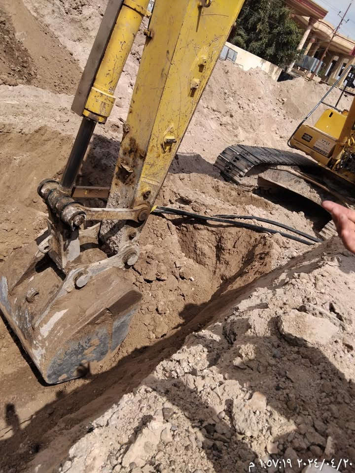 حفارة كوماتسو • محرك جديد • مضخة بكفالة