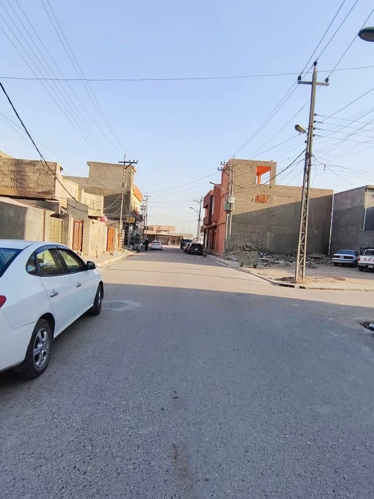 [[بسم الله الرحمن الرحيم]]
    🏡     🏘      🏚 

#يوجد_مشتمل_طابق_ونص_للبيع 

#العنوان  الفلوجة 
#منطقة حي الشهداء مقاطعة لـ 7 الاف قرب جامع المرسلين

✅ المساحة :  125م  
🏞️ الوجة : 6م وربع 
✅ نزال : 20م

غرف2
استقبال 
صالة 
مناور 
مطبخ
صحيات 
الارضية كاشي + صب
  
                       #بناء 🧱 : طابوك
      
          #شارع 🏞️⬆️⬆️ : 12م  كامل الخدمات  

  #السعر_محدد_من_قبل_البائع 
           
        ⚖️⚖️   نوع الملك : طابو صرف تحويل مباشر  🏙 
        
            #سعر💸 : 65 مليون وبي مجال قليل
__________________________________

للأستفسار⛔🖲️ : مراجعة 
🥇#مكتب_الدوحه_للعقار 🥇
العنوان شارع المنجزات قرب مجمع أحمد عريبي حي نزال 🚗🚖
__________________________________

#ملاحظة//📋📑 اذا لديك عقار تريد تعرضة للبيع او تريد تشتري عقار قم بمراسلة الصفحة او اتصال على لارقام الموجودة+ واتساب
            
         #للأتصال_او_واتساب 📞  ***********
        #للأتصال_كورك.          📞  ***********

#بيع_وشراء_الدور_السكنية_والزراعية_العقارات_في_مدينة_الفلوجة #مكتب_الدوحه_للعقار_بيع_وشراء_العقارات_بسعر_مناسب
#عقارات_الانبار_الفلوجة
