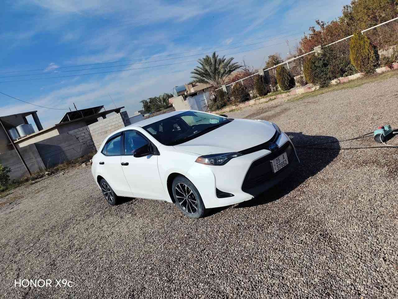 كورلا مديل 2019 Le رقم دولي بأسمي سنويه ل2028 محرك  كير شرط تبريدثلج   تدفئه نار السياره بيها قطعتين جاملغ السايق وبنيد. السعر 130 وبيها مجال  ***********
