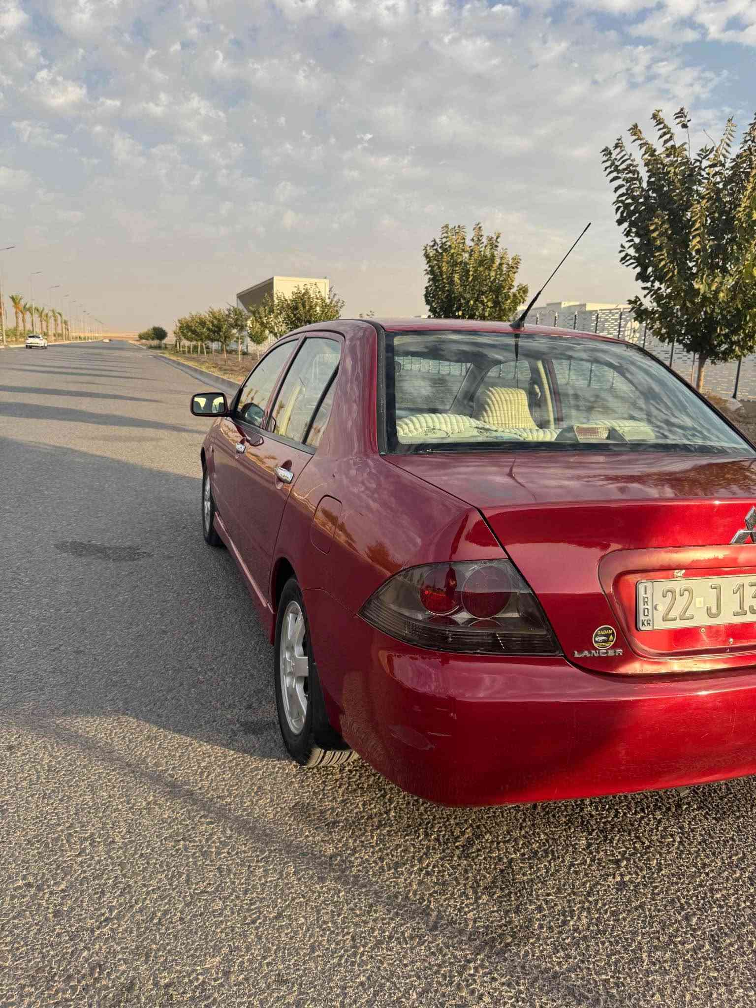لانسەر ٢٠٠٨ مەکینە گەورە ناو زەرد 
سەنەویی تا ٢٠٣١ نوێیە تحویل خرامە بەشەرت 
فول مواسەفات ٥ ویل کەپ دەسک نیکل تۆماتیک تبرید لەسەر سویچ و سویج کۆنترۆل 
دوو پارجەی بۆیاخە بێ ناوو 
١٠ رۆژە جوار تایەی لۆکم بۆ بەستوە 
جرکەو ١٠٠ دۆلار بشکینە 
یەک دینار مەسرەفی نییە 
لایتی زینۆنی بۆ بەستراوە 
هەموو گیانی لەسەر شەریکە ماوەتەوە 
دەحامی بۆ دەحامی بەشەرت 
هەزەیی تا ٢٠٢٧ نوێیە 
هی مالی خۆمە سەیارەکە گەر مشتەری نیت تکایە تیل مەکە 
شوێن : هەولێر 
*********** رانية, السليمانية

