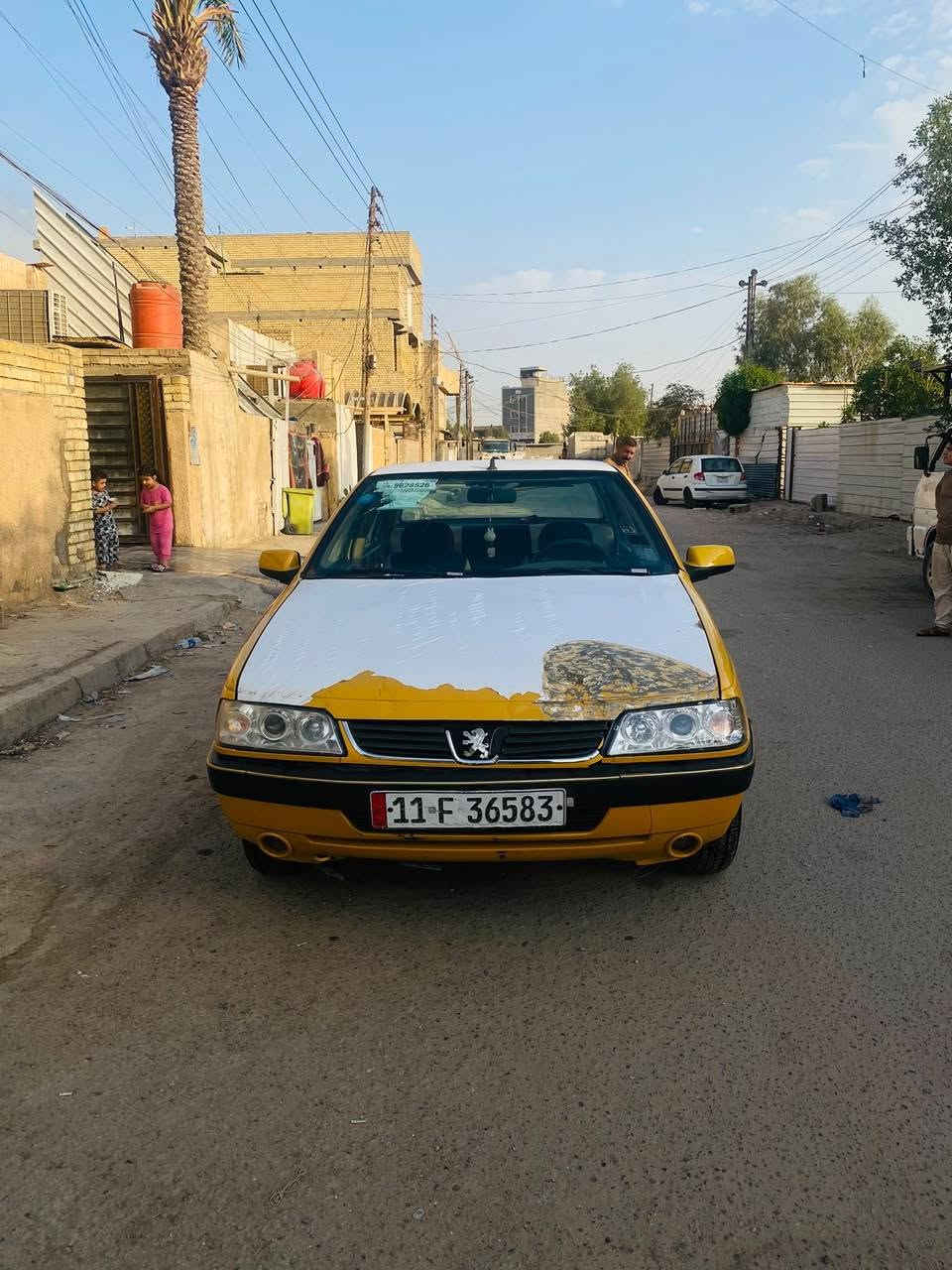 مكلفف بل نشر مكلفف 
بيجو لميس موديل ١٥ سياره حلوه نضيفه بيضه ضربه جاملغ اليسر مثل ما موضح بالصورة السعر ٣٥ وبيه مجال رقم الهاتف ***********
مكلففف بل نشر مكلفف
