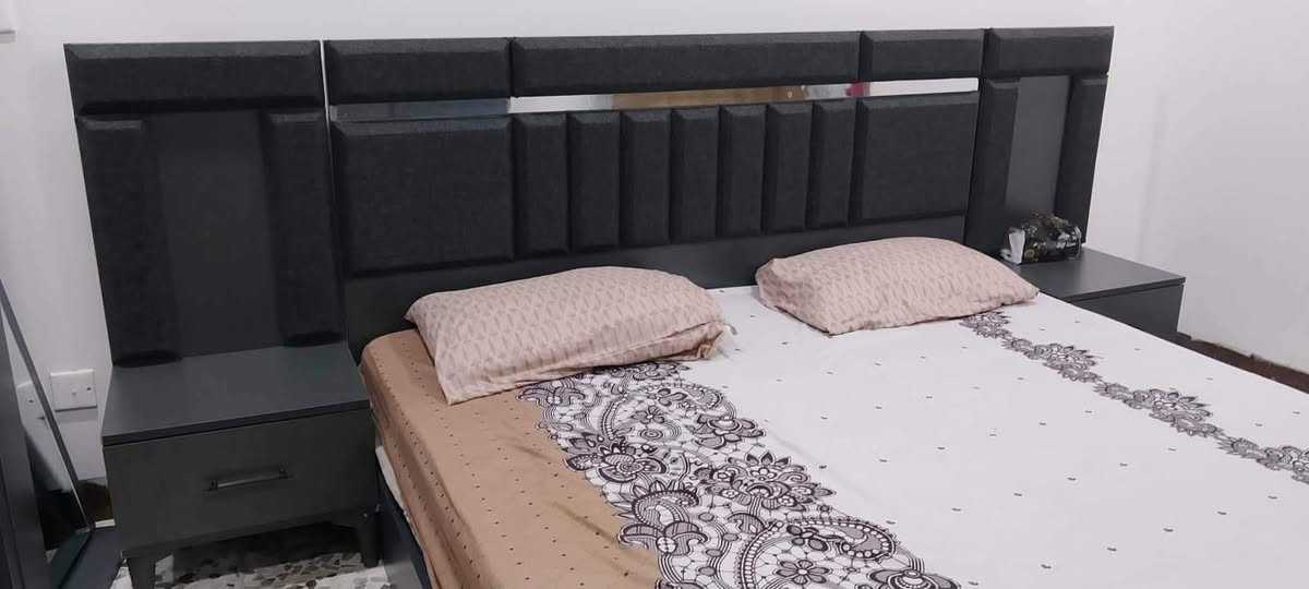 غرفه جديده للبيع مع المطرح ما مستعمله 
الغسالات نظاف كثير للاستفسار اتصال ***********وعدها واتساب التواصل عل الرقم فقط الأسعار مع الحرمه وشكرا مكلفه بلنشر
