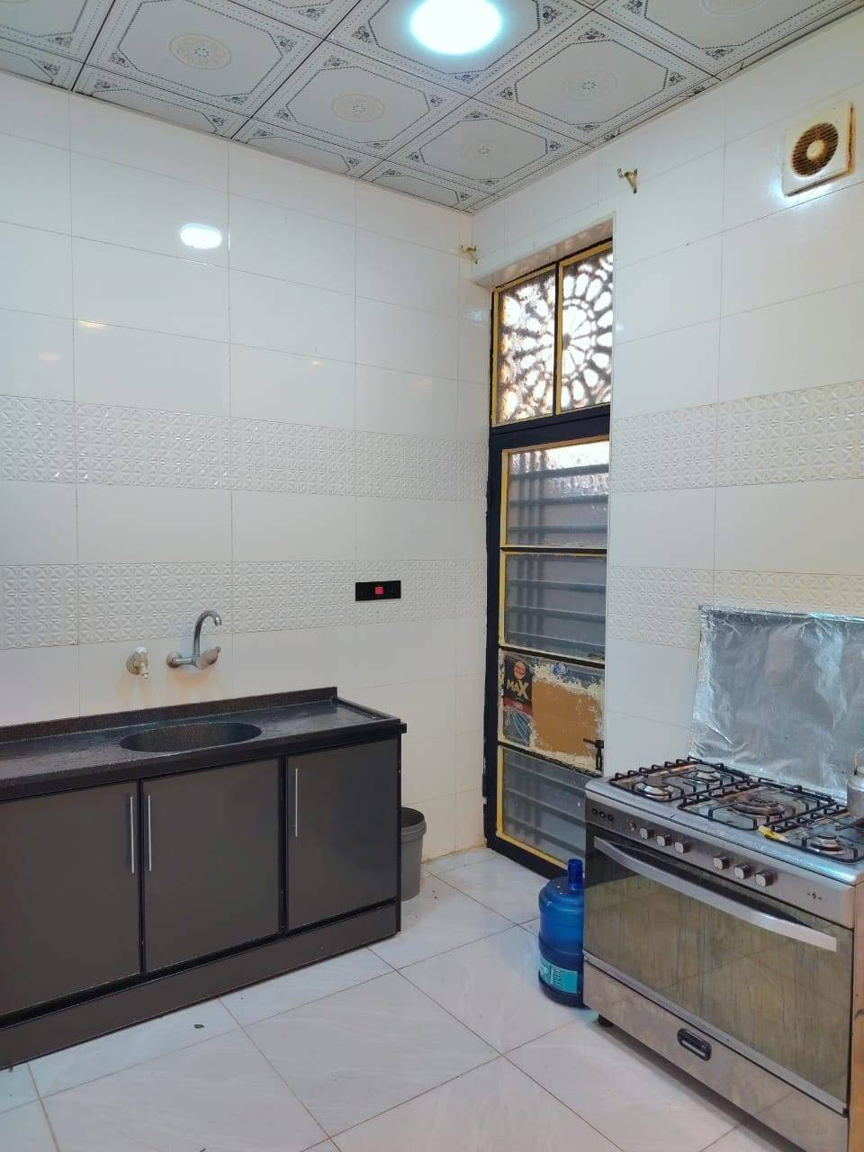 السلام عليكم بيت 100متر حي النداء بناء جديد استوه كمل مال جناي منطقه 53 مثل ماموضح بل صور السعر 76 استفسار اكثر انتصال عله رقم ***********
