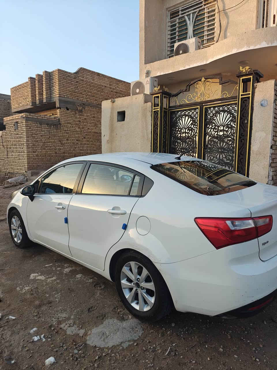 سلام عليكم
سياره كيه ريو مديل ٢٠١٢

فول مواصفات 

تبريد جديد 

تخم تاير 

حداديه جديده 

فقط بيه طغات كما موضح بالصوره 

السعر ٨٥وبيه مجال مكاني ميسان العماره
‏***********
