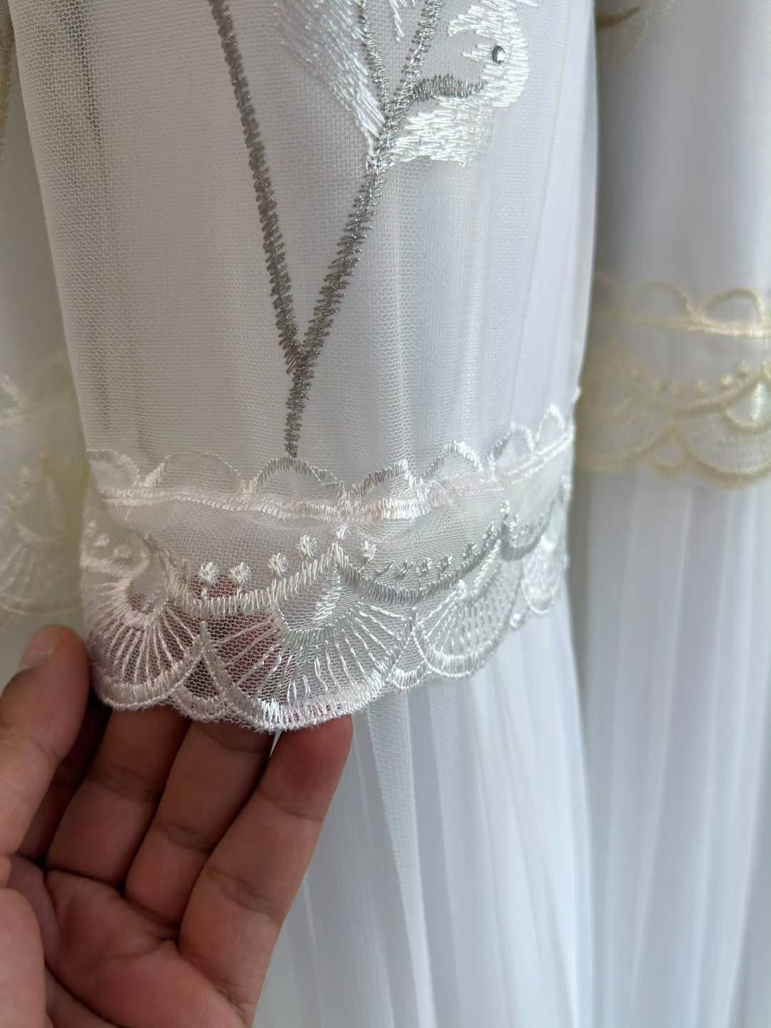 توفر جديد 😍😍
اليوم اتوفر تول العروسة تول الاناقة الحديث والرقي مبطن الخامة الثقيلة بالحاشية الاكثر تمييزاً
يحتوي على قطعتين 
العرض: 4 م😍
الارتفاع: 3.10 م🥳
السعر: 35 الف د.ع
⚠️ملاحظة: كل جنطة تحتوي على قطعتين
اطلب الان برسالة 🫂🫶🏻
-———————————————
متوفر توصيل بغداد وجميع المحافظات🚕🚕
للحجز والاستفسار يرجى مراسلة الصفحة💌💌💌
او الاتصال  فايبر واتساب على الرقم 
📞📞
 واتساب ***********
زوروا موقعنا على العنوان التالي:-
👇👇👇👇👇👇👇👇👇👇👇👇👇👇👇👇👇 
💧/السماوة عكد الجامع داخل مول الاميرات مجاور ايلين شوب
#العراق #العراق🇮🇶 #مفروشات #بغداد #در_الحسن
