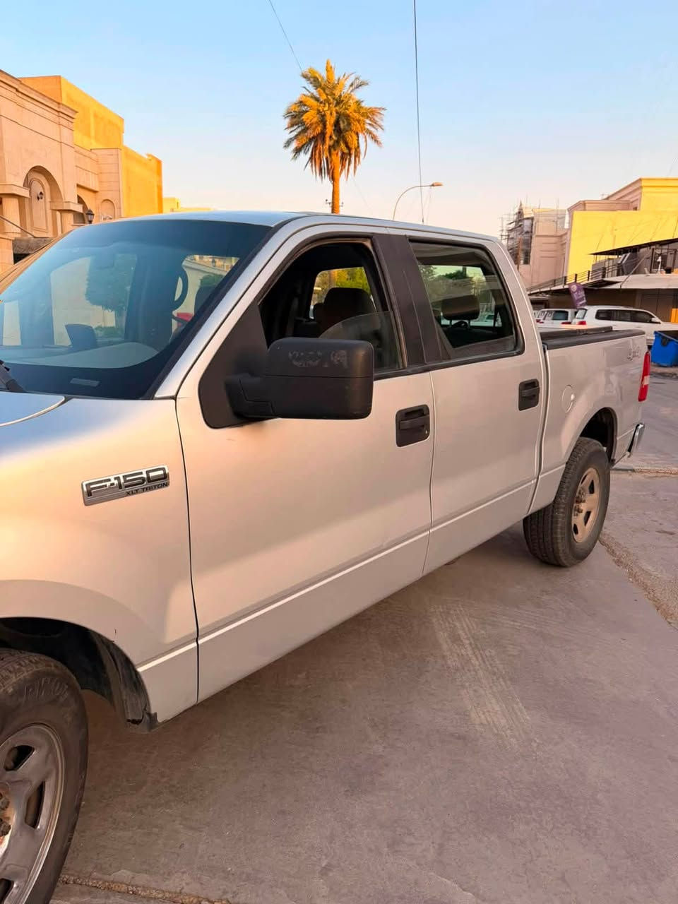 السلام عليكم
فورد f150 موديل 2008 باب طويل بدي قصير لون رصاصي سياره بدوث حادث كلين 
- تخم تاير جديد
- شاشه اندرويد
- حساسات خلفيه
- باتري جديد
- منظومه احتراق جديده
- تبريد ادامه جديده فريزر جديد وغاز جديد
- موقعها بغداد الكرخ
- ⁠مرقمه بغداد حمل باسمي السنويه
للبيع فقط مكاني بغداد الكراده
***********

