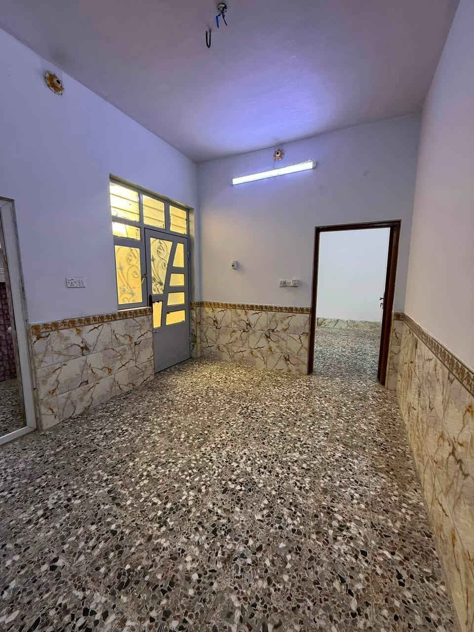 🏠دار للايجار مساحة 100 م طابق واحد
📍الموقع حي الطاقة 
يتكون من 

🟤غرفة وصالة واستقبال ومطبخ وحمامات داخلية وخارجية
 
📌للاستفسار الاتصال يتوفر واتساب 
***********
***********
